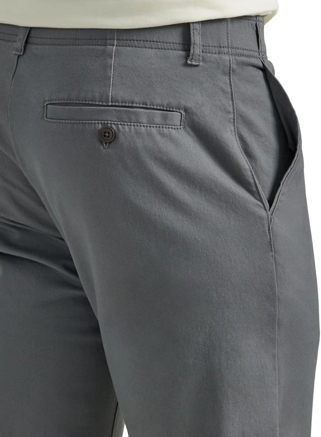 Lee Men's Extreme Motion Flat Front Slim Straight Pant