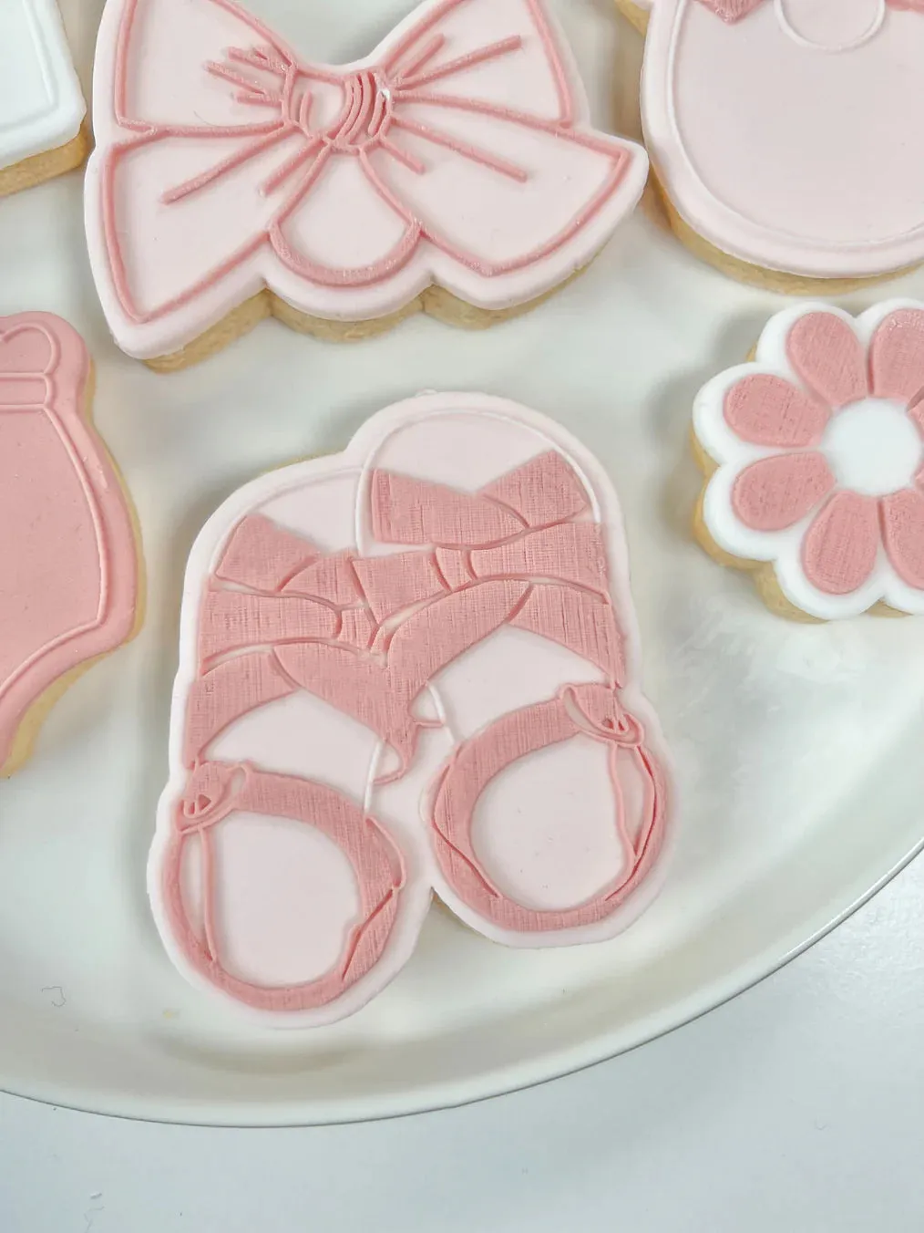 Little Girl Sandals   Cutter